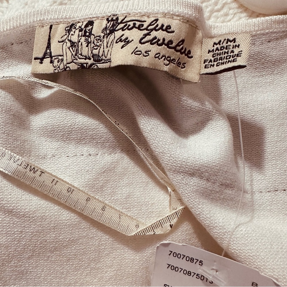 Twelve by Twelve | Cardigan | Cardigan in Cream with Black Lace Appliqué - Picture 3 of 6